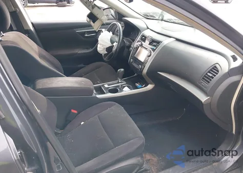 2013 Nissan Altima 2.5 Sv z USA, uszkodzony, nr VIN 1N4AL3AP5DN418545